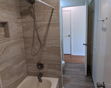 3013 Clover Lane - Photo Thumbnail 14