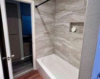 3013 Clover Lane - Photo Thumbnail 13