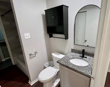 3013 Clover Lane - Photo Thumbnail 21