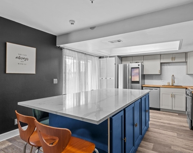 1520 Shaker Circle - Photo Thumbnail 1