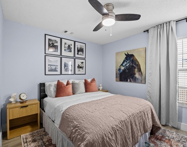 1520 Shaker Circle - Photo Thumbnail 20