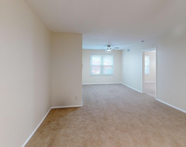 4014 Sun Valley Drive - Photo Thumbnail 10