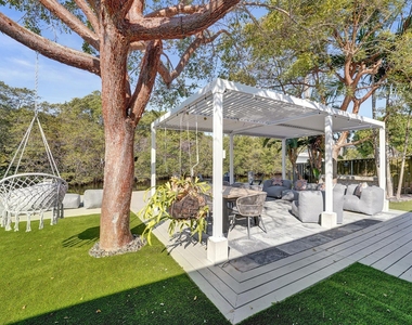 4417 Sw 38th Terrace - Photo Thumbnail 66