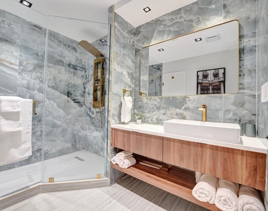 4417 Sw 38th Terrace - Photo Thumbnail 25