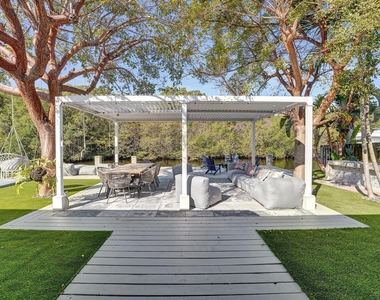 4417 Sw 38th Terrace - Photo Thumbnail 60