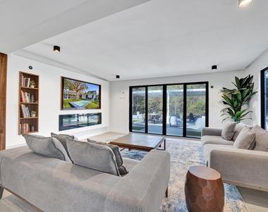 4417 Sw 38th Terrace - Photo Thumbnail 18