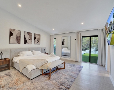 4417 Sw 38th Terrace - Photo Thumbnail 23