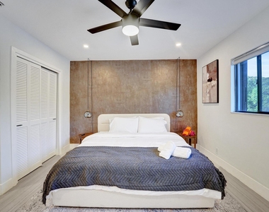 4417 Sw 38th Terrace - Photo Thumbnail 29