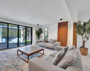 4417 Sw 38th Terrace - Photo Thumbnail 19