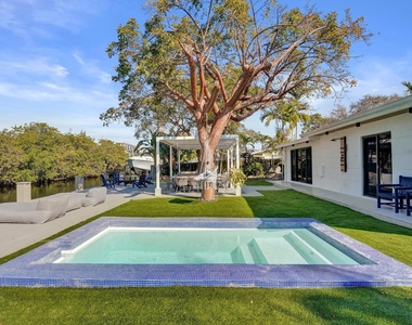 4417 Sw 38th Terrace - Photo Thumbnail 45