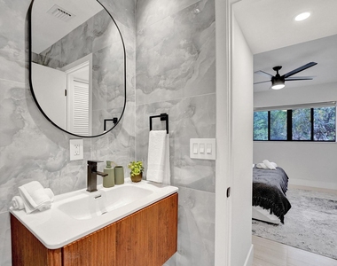 4417 Sw 38th Terrace - Photo Thumbnail 31