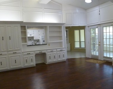 6916 Delmeta Drive - Photo Thumbnail 38