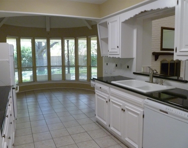 6916 Delmeta Drive - Photo Thumbnail 34