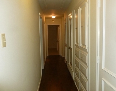 6916 Delmeta Drive - Photo Thumbnail 11