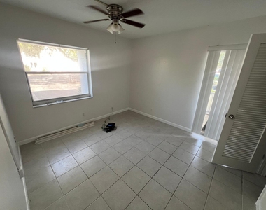 624 Nw 13th Street - Photo Thumbnail 4