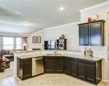 4009 Meramac Drive - Photo Thumbnail 8