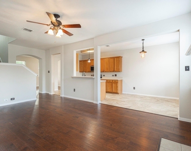 1509 Heron Drive - Photo Thumbnail 10