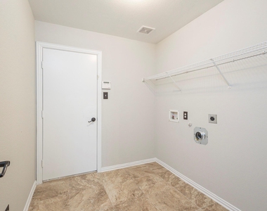 1509 Heron Drive - Photo Thumbnail 12