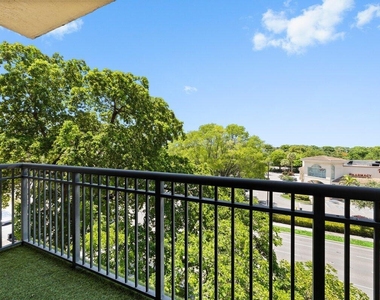 3590 Coral Way - Photo Thumbnail 13