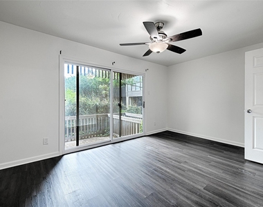 4561 N Oconnor - Photo Thumbnail 6