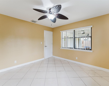 816 Se 13th Court - Photo Thumbnail 20