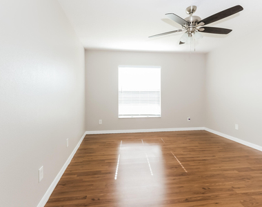 2257 Sw Matheson Terrace - Photo Thumbnail 7