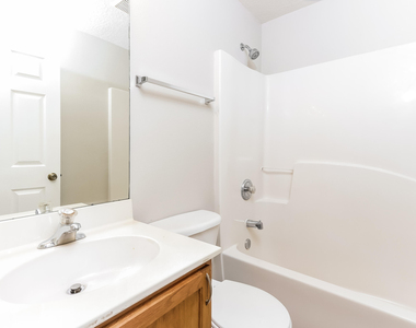 2257 Sw Matheson Terrace - Photo Thumbnail 12