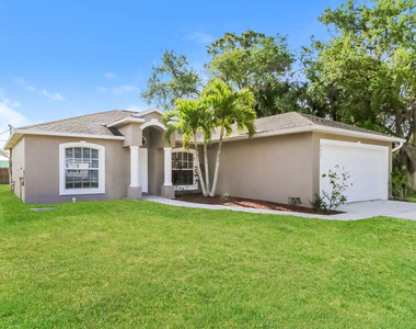 2257 Sw Matheson Terrace - Photo Thumbnail 1