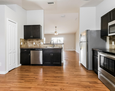 2257 Sw Matheson Terrace - Photo Thumbnail 4