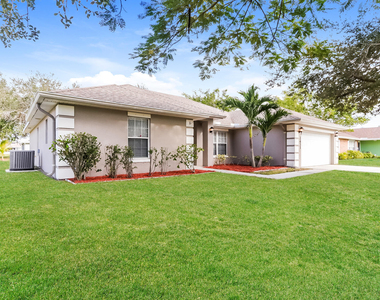 2431 Se Gilbert Avenue - Photo Thumbnail 2