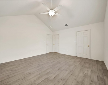 6132 Haley Lane - Photo Thumbnail 17