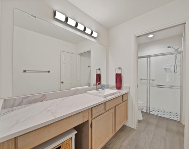 6132 Haley Lane - Photo Thumbnail 14