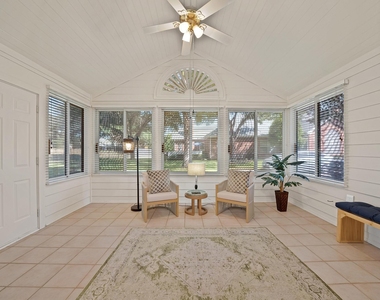 6132 Haley Lane - Photo Thumbnail 9