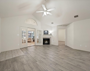 6132 Haley Lane - Photo Thumbnail 3
