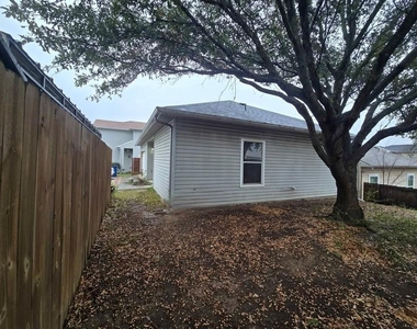 1705 Tabasco Plaza - Photo Thumbnail 10