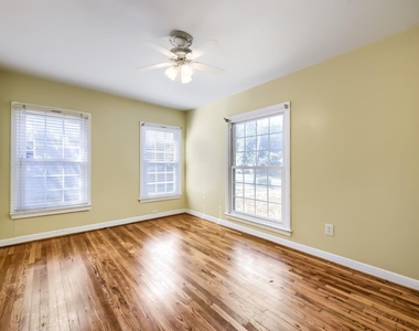 5108 Parkland Avenue - Photo Thumbnail 12