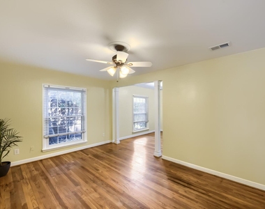 5108 Parkland Avenue - Photo Thumbnail 4