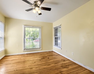 5108 Parkland Avenue - Photo Thumbnail 11