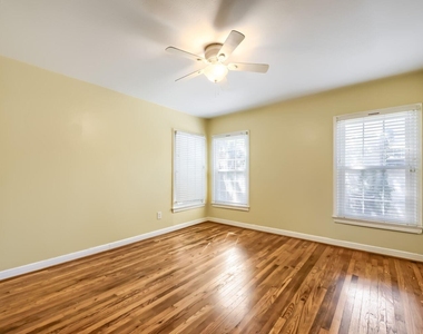 5108 Parkland Avenue - Photo Thumbnail 13
