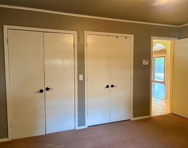 2945 Kerry Lane - Photo Thumbnail 22
