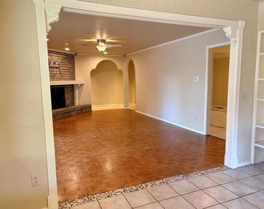 2945 Kerry Lane - Photo Thumbnail 37