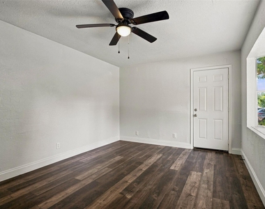 4363 Lisbon Street - Photo Thumbnail 6