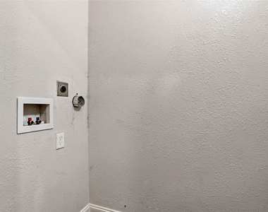 4363 Lisbon Street - Photo Thumbnail 14