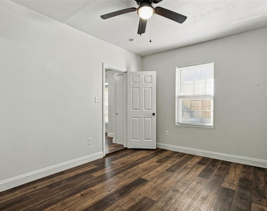 4363 Lisbon Street - Photo Thumbnail 10