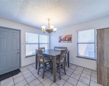 562 Stringfellow Drive - Photo Thumbnail 3