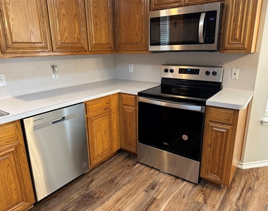 1903 Bertram Drive - Photo Thumbnail 7
