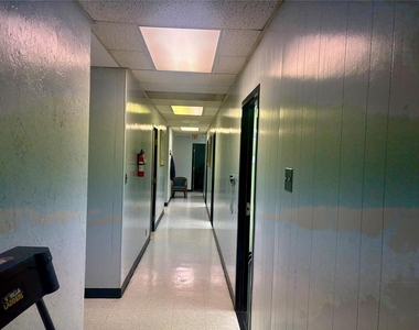 7300 S Western Avenue - Photo Thumbnail 6