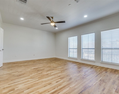 4210 Prescott - Photo Thumbnail 15