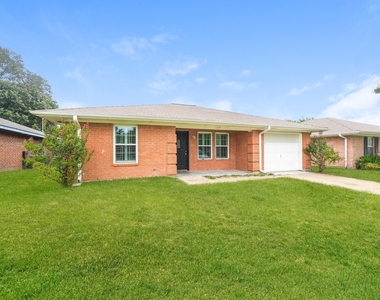 609 E Buffalo Street - Photo Thumbnail 1
