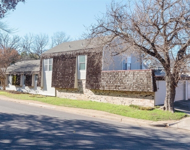 5700 Pershing Avenue - Photo Thumbnail 28